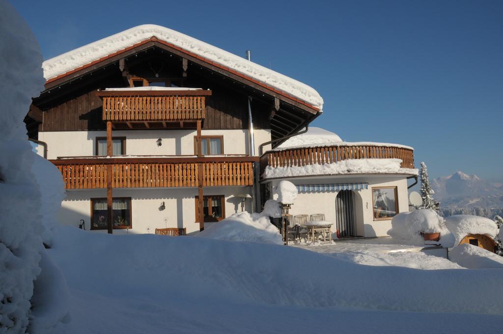 Gaestehaus Bergfrieden ボルシュターラング 部屋 写真