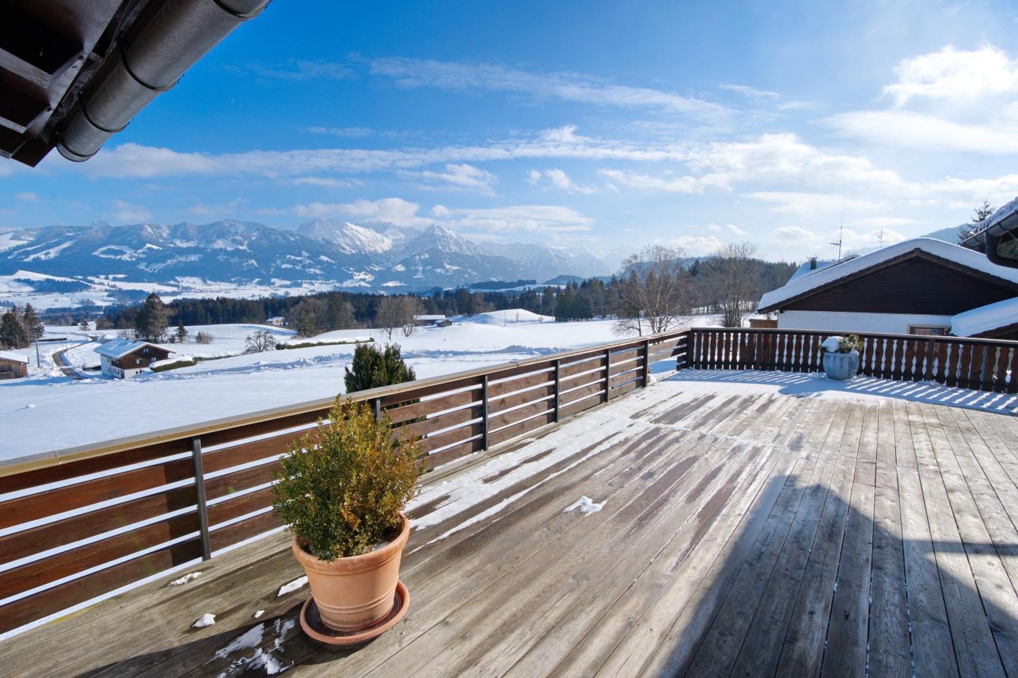 Gaestehaus Bergfrieden ボルシュターラング エクステリア 写真