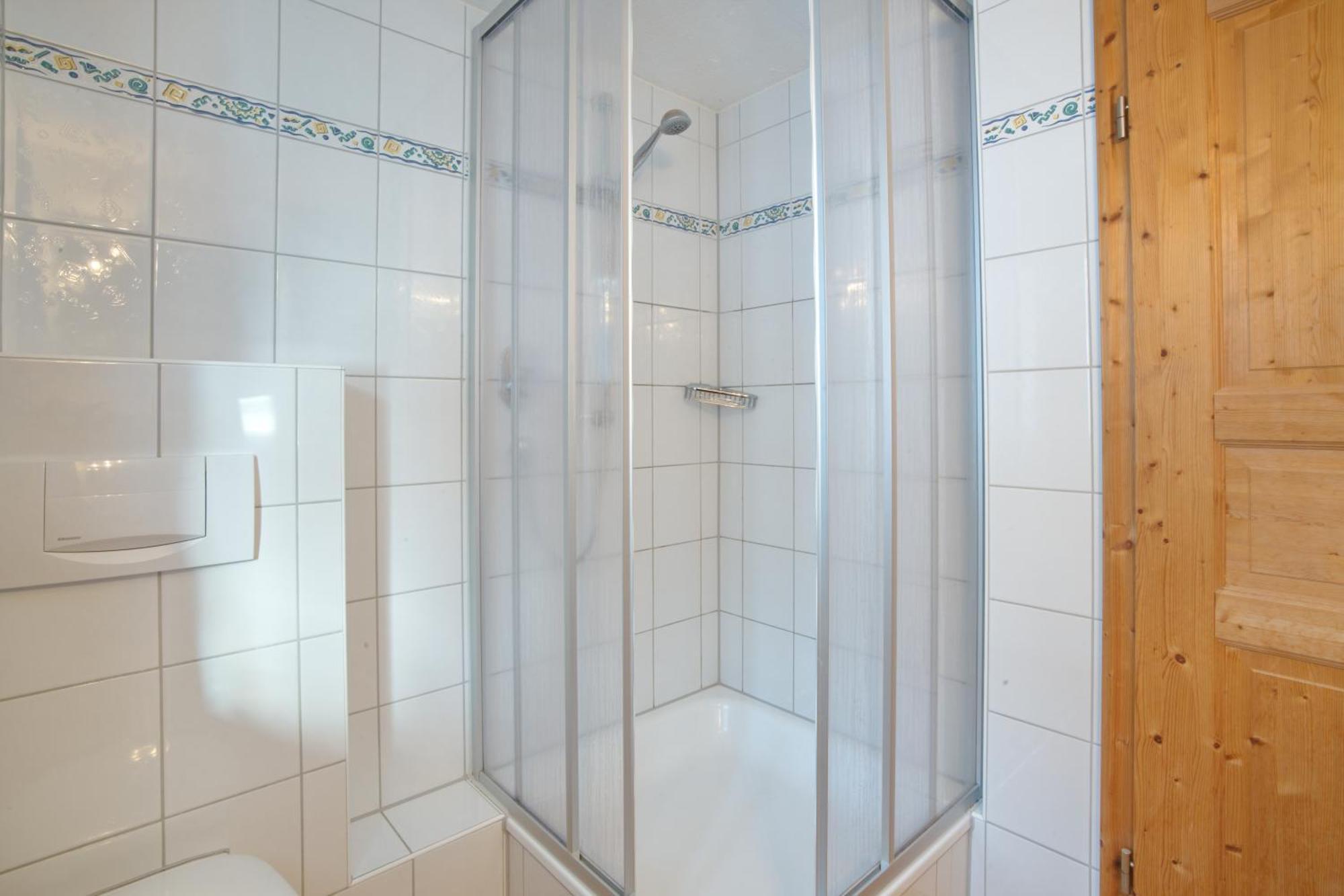 Gaestehaus Bergfrieden ボルシュターラング エクステリア 写真